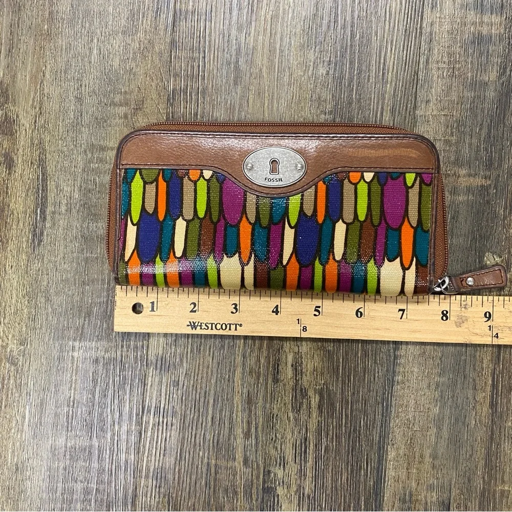 Fossil Colorful Feather Pattern Zip Around Wallet Card Check‎ Receipt Holder